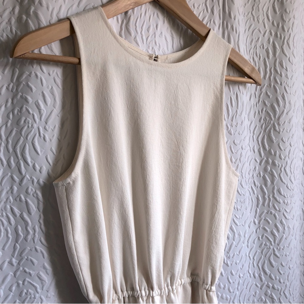 Aritzia Wilfred Light Birch Cinch-Waist 2 Pocket Criss-cross Back Rive Romper - Picture 12 of 16